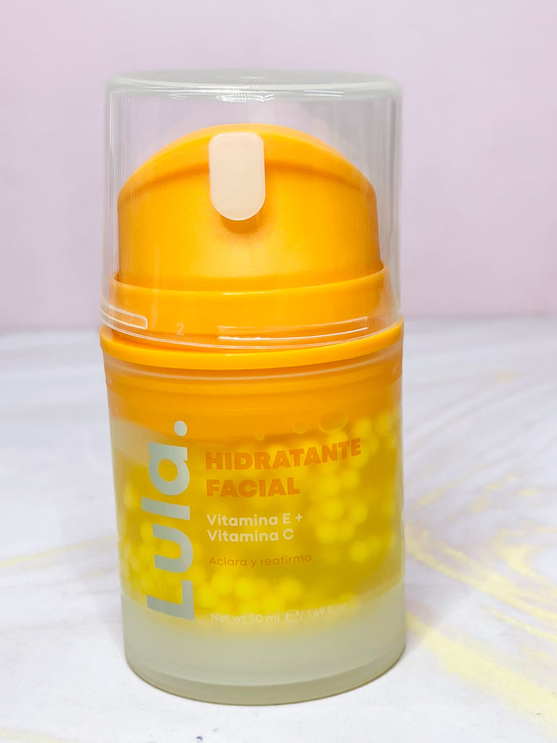 Hidratante facial con perlas amarillo
