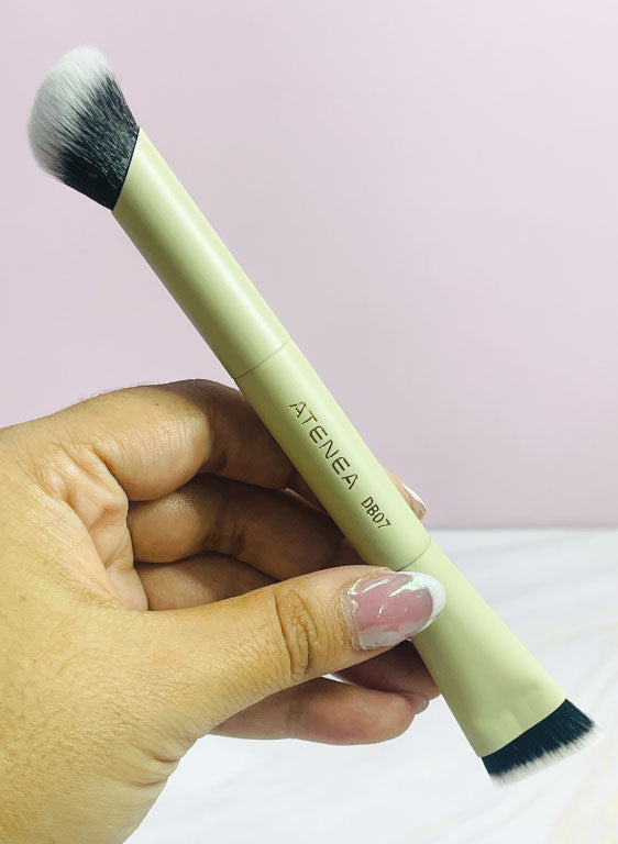 Brocha duo glam para corrector/contorno