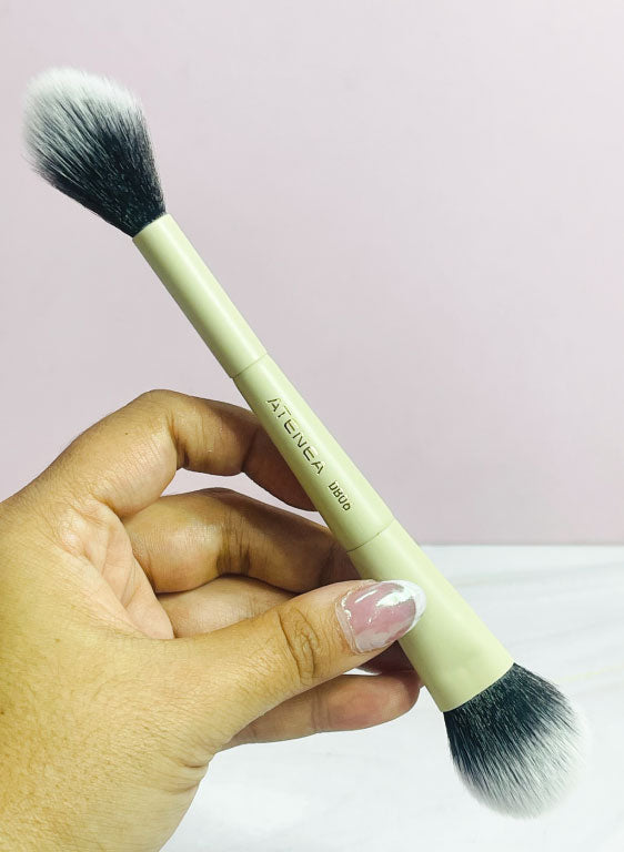 Brocha duo glam para iluminador/polvo suelto